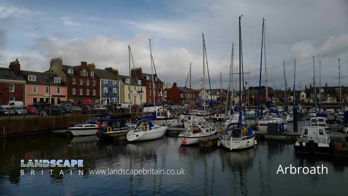 Towns in Angus