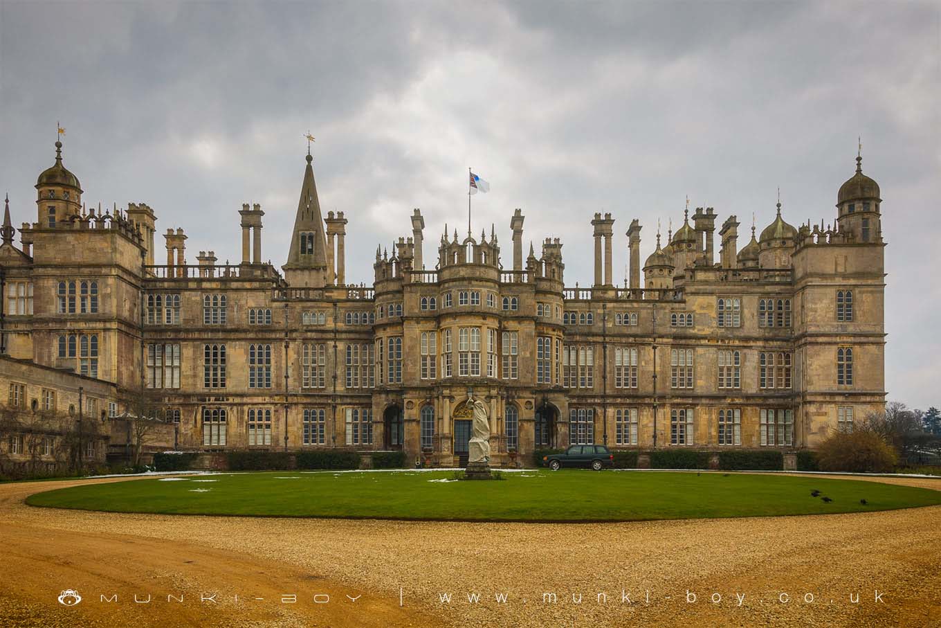 Burghley House by munki-boy