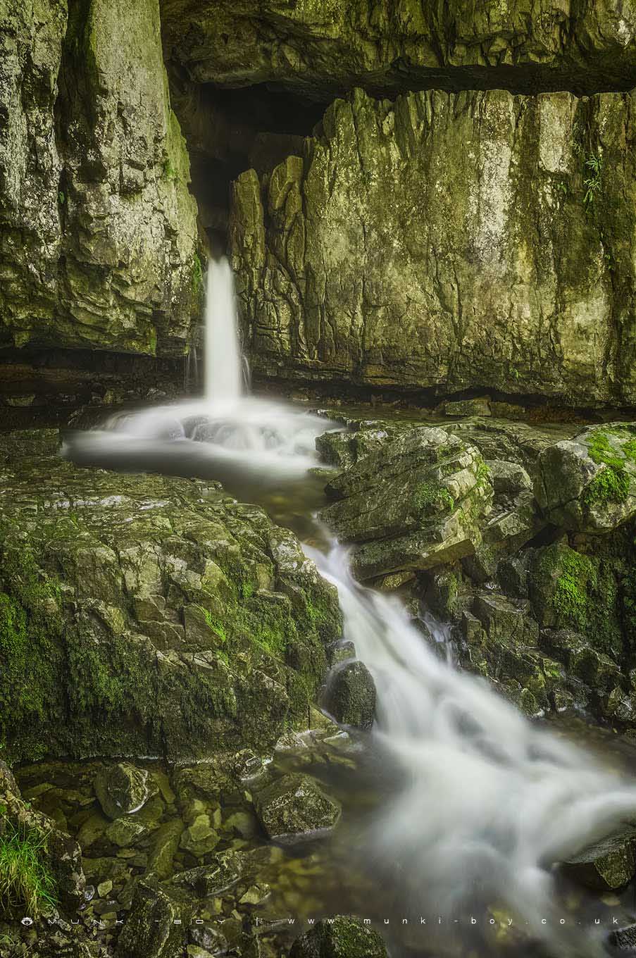 Waterfalls in Great Douk Cave