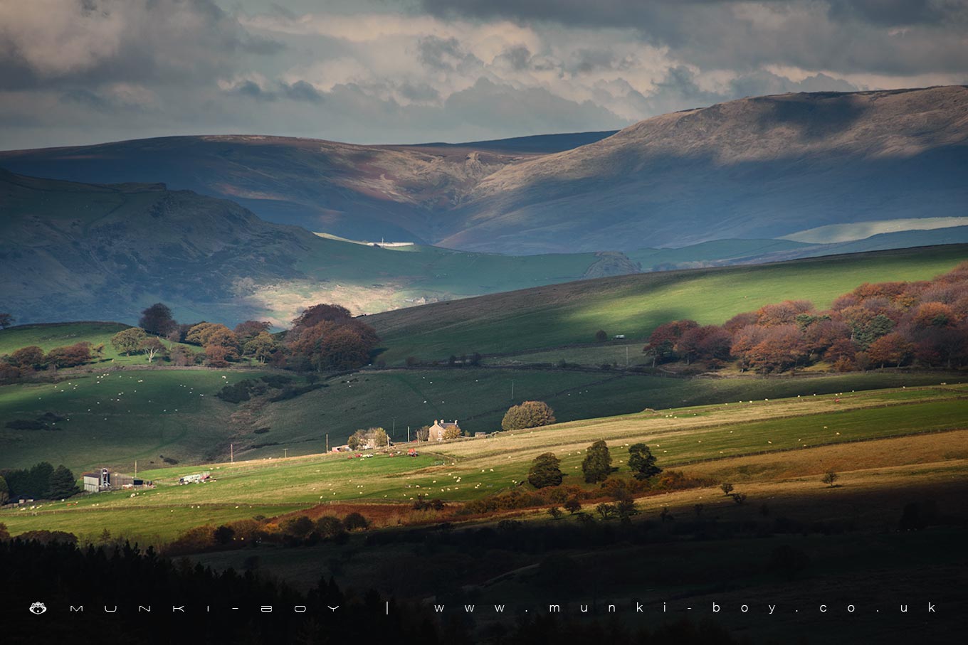 Mountains in Castleton