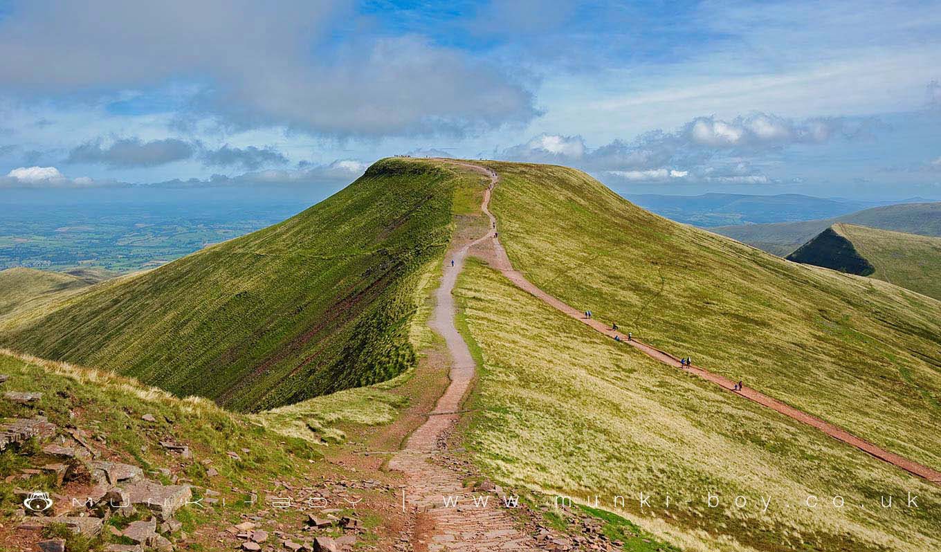 Pen Y Fan by munki-boy